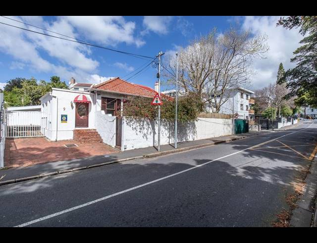 4 BEDROOM HOUSE FOR SALE IN CLAREMONT UPPER